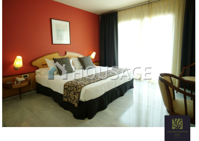 Отель, гостиница Ситжес, Испания, 2 500 м2 - фото 1