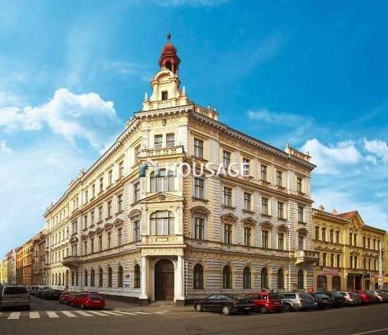 Коммерческая недвижимость в Праге, Чехия, 146 м2 - фото 1