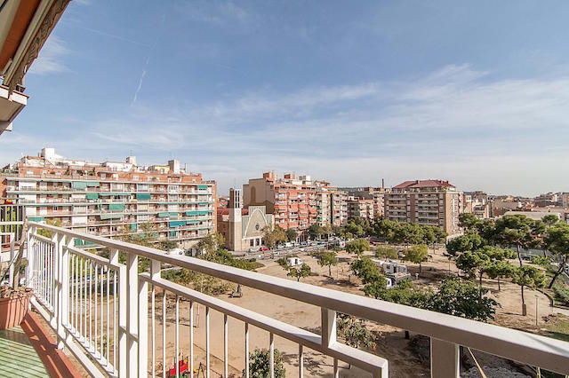 Квартира в Барселоне, Испания, 110 м2 - фото 1
