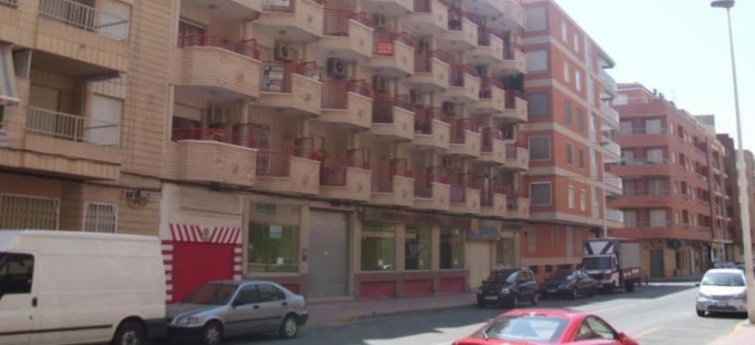 Коммерческая недвижимость в Торревьехе, Испания, 160 м2 - фото 1