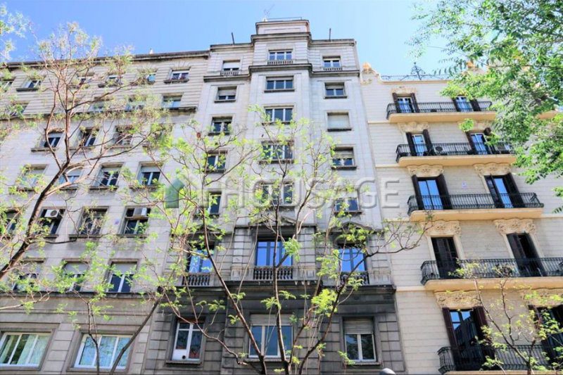 Апартаменты в Барселоне, Испания, 84 м2 - фото 1