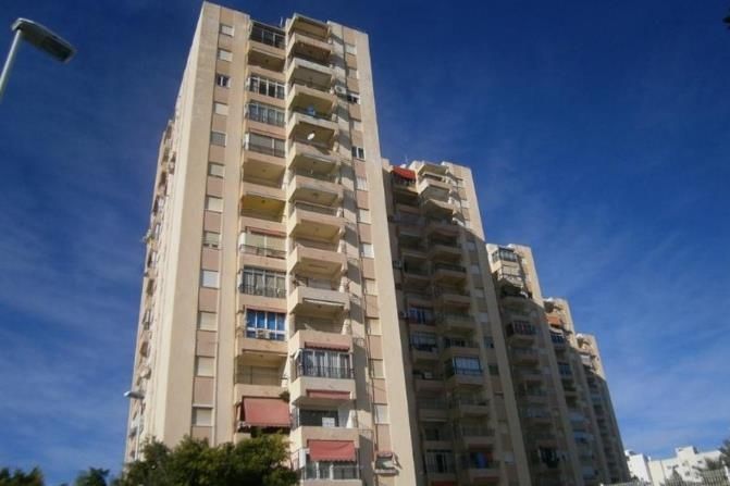 Апартаменты в Бенидорме, Испания, 84 м2 - фото 1