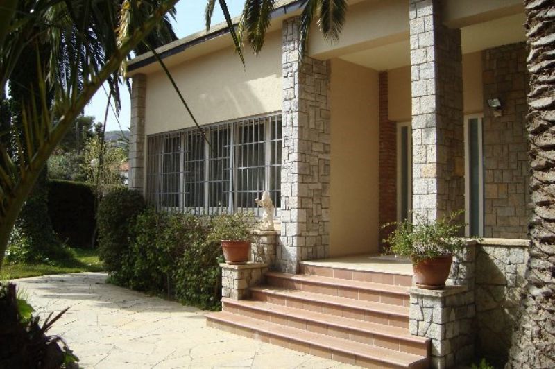 Дом на Коста-дель-Гарраф, Испания, 185 м2 - фото 1