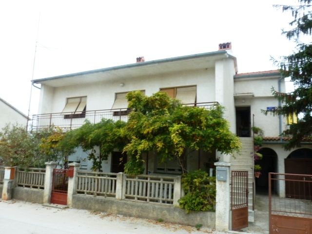 Дом в Пуле, Хорватия, 260 м2 - фото 1