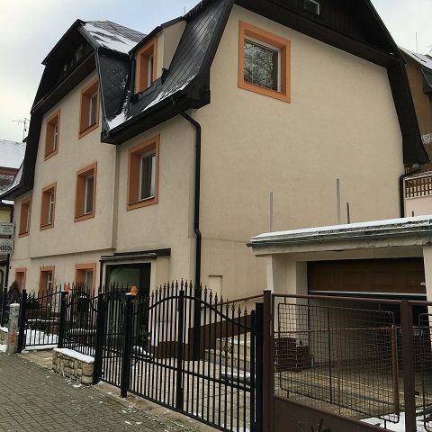 Дом в Карловых Варах, Чехия, 290 м2 - фото 1