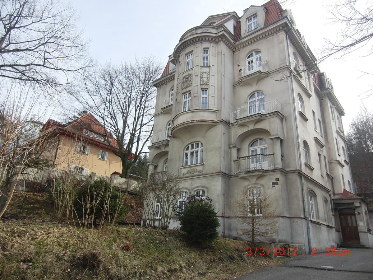 Квартира в Карловых Варах, Чехия, 136 м2 - фото 1