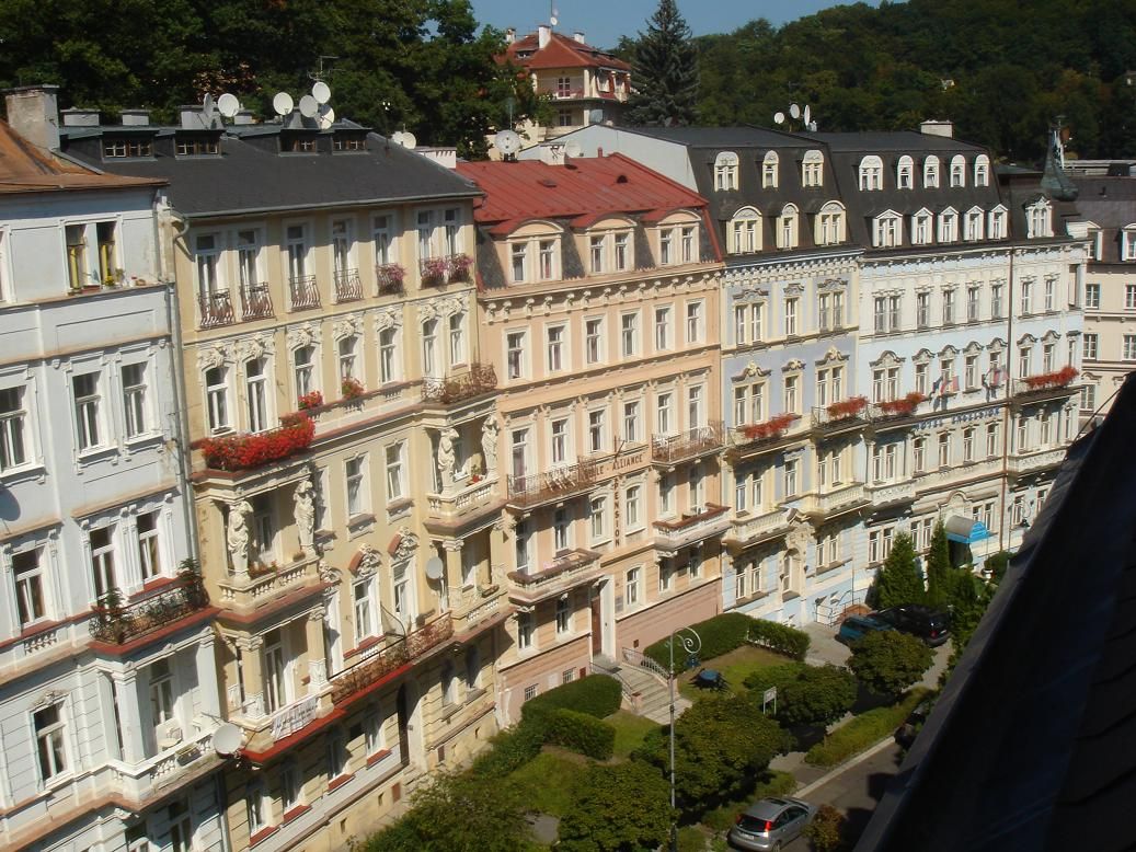 Квартира в Карловых Варах, Чехия, 97 м2 - фото 1