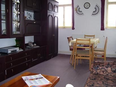 Квартира в Карловых Варах, Чехия, 1 495 м2 - фото 1