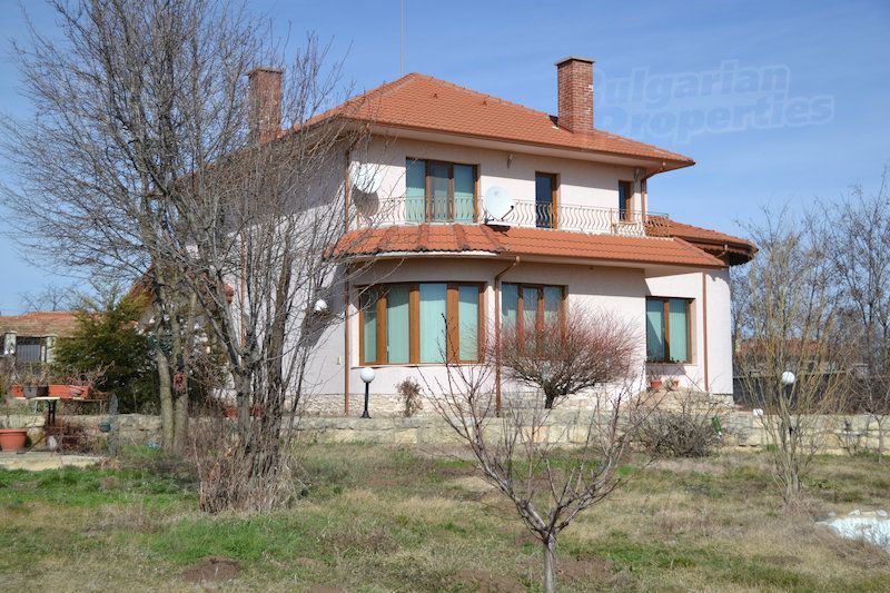 Дом в Николаевке, Болгария, 300 м2 - фото 1