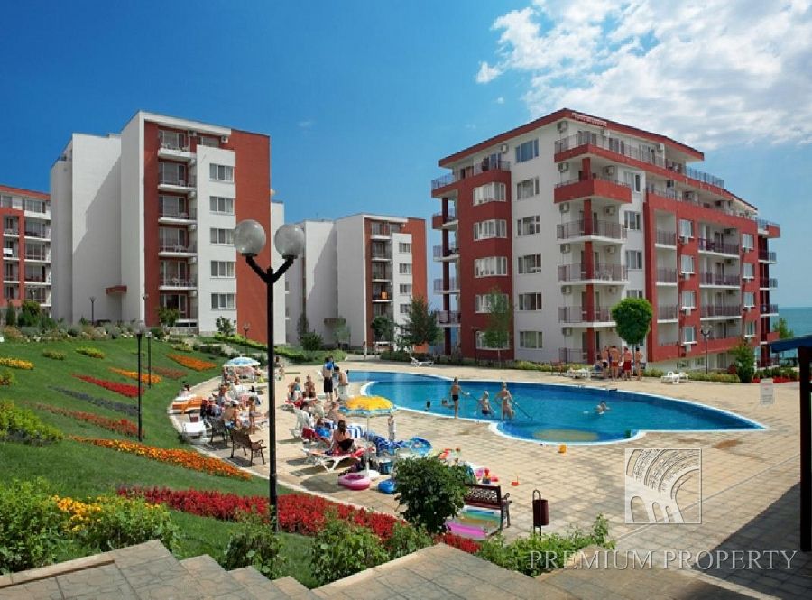 Апартаменты в Елените, Болгария, 80 м2 - фото 1