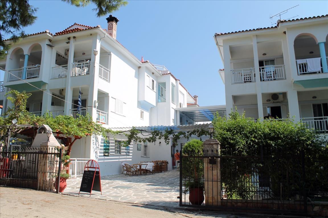 Отель, гостиница Халкидики-Ситония, Греция, 1 500 м2 - фото 1