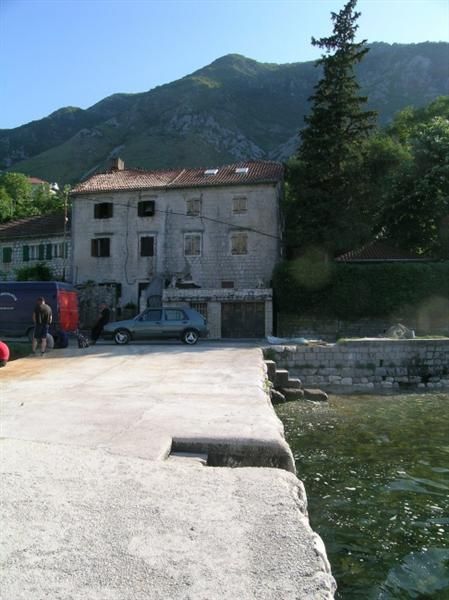 Дом в Прчани, Черногория, 200 м2 - фото 1