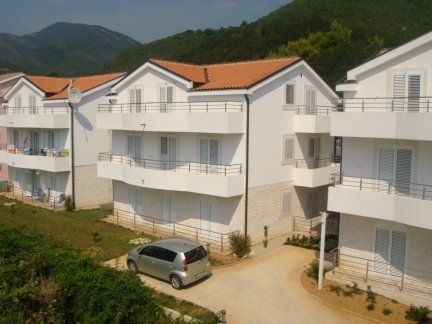 Квартира в Биеле, Черногория, 85 м2 - фото 1