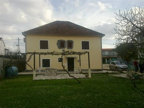 Дом на полуострове Луштица, Черногория, 200 м2 - фото 1