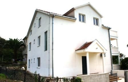 Квартира в Тивате, Черногория, 56 м2 - фото 1