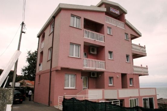 Отель, гостиница в Добра Воде, Черногория - фото 1