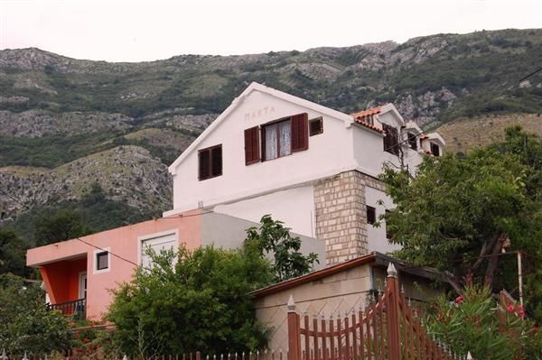 Дом в Сутоморе, Черногория, 196 м2 - фото 1