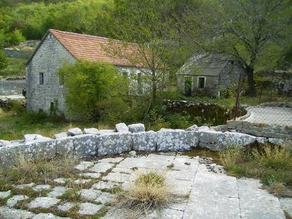 Дом в Цетине, Черногория, 77 м2 - фото 1