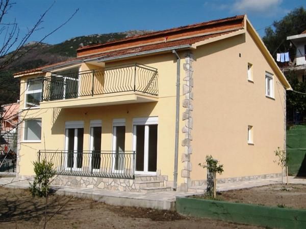 Дом в Баре, Черногория, 161 м2 - фото 1