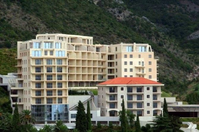 Апартаменты в Бечичи, Черногория, 53 м2 - фото 1