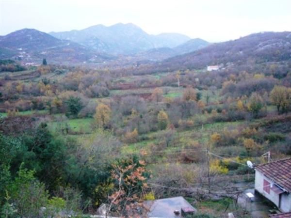 Земля в Цетине, Черногория, 55 761 м2 - фото 1
