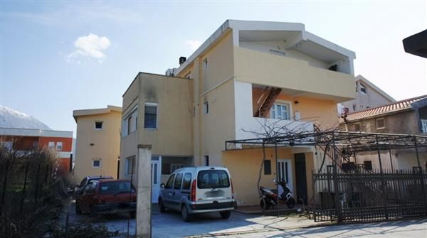 Дом в Баре, Черногория, 245 м2 - фото 1