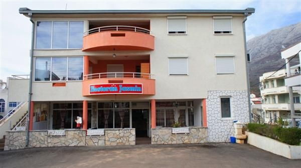 Отель, гостиница в Добра Воде, Черногория, 413 м2 - фото 1
