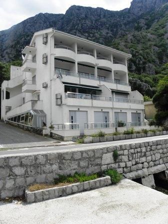 Квартира в Люте, Черногория, 42 м2 - фото 1