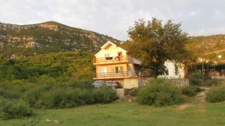 Дом в Подгорице, Черногория, 140 м2 - фото 1