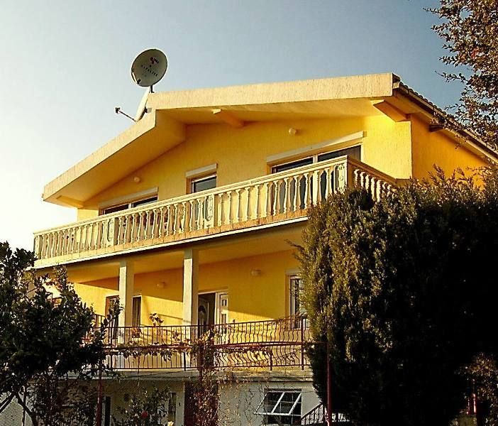 Дом в Сутоморе, Черногория, 270 м2 - фото 1