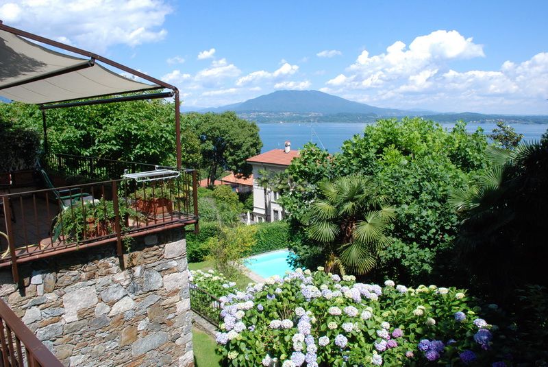Квартира у озера Маджоре, Италия, 80 м2 - фото 1