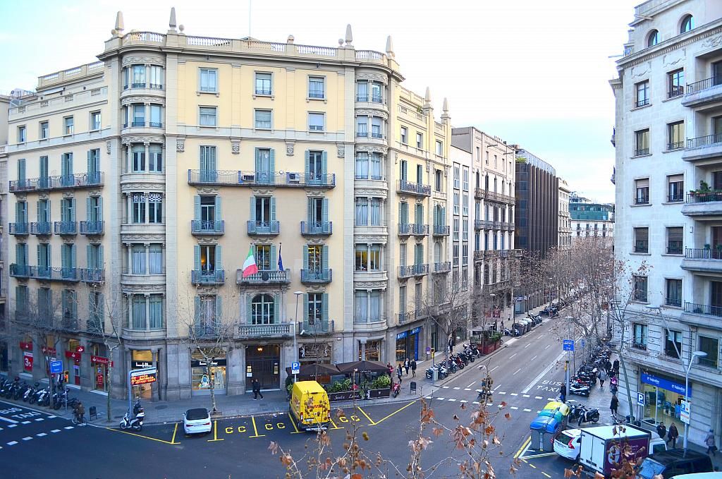 Апартаменты в Барселоне, Испания, 200 м2 - фото 1