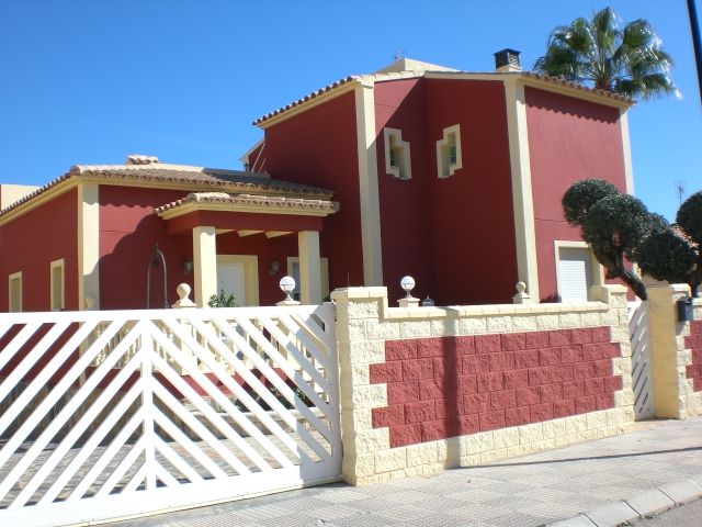 Дом в Альтеа, Испания, 365 м2 - фото 1