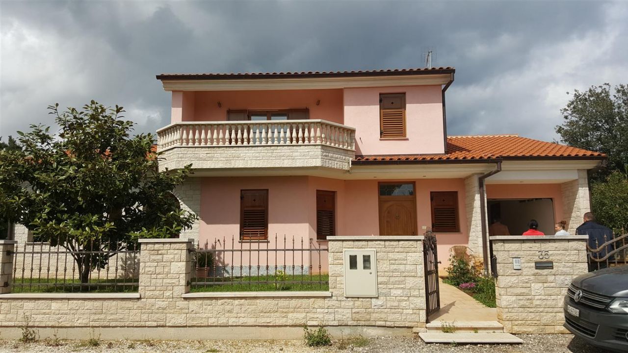 Дом в Медулине, Хорватия, 270 м2 - фото 1