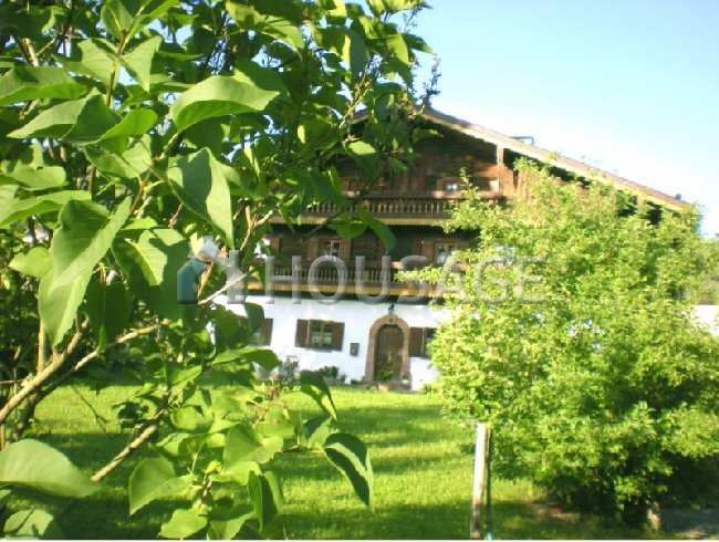 Дом в Зальцбурге, Австрия, 380 м2 - фото 1