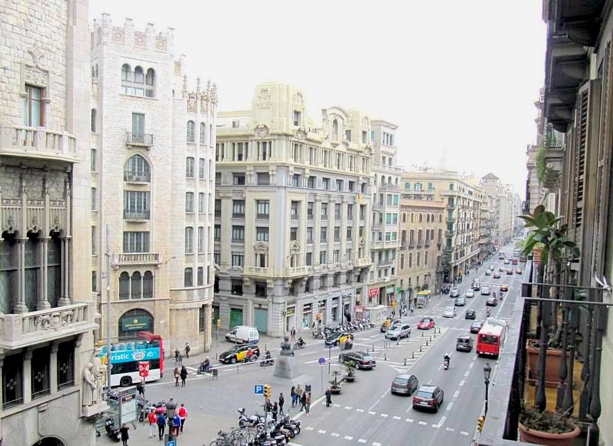 Квартира в Барселоне, Испания, 220 м2 - фото 1