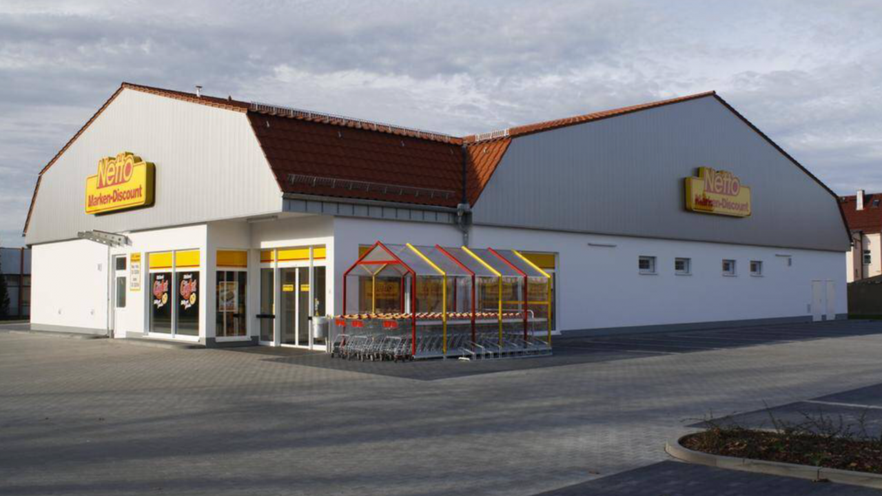 Магазин Баден-Вюртемберг, Германия, 1 174 м2 - фото 1