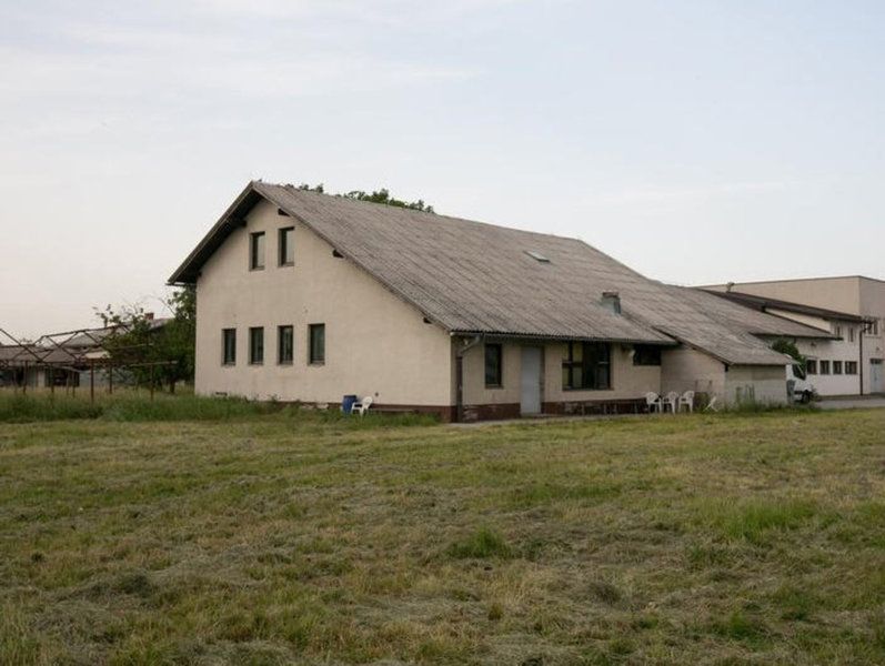 Коммерческая недвижимость Чреншовци, Словения, 1 296 м2 - фото 1