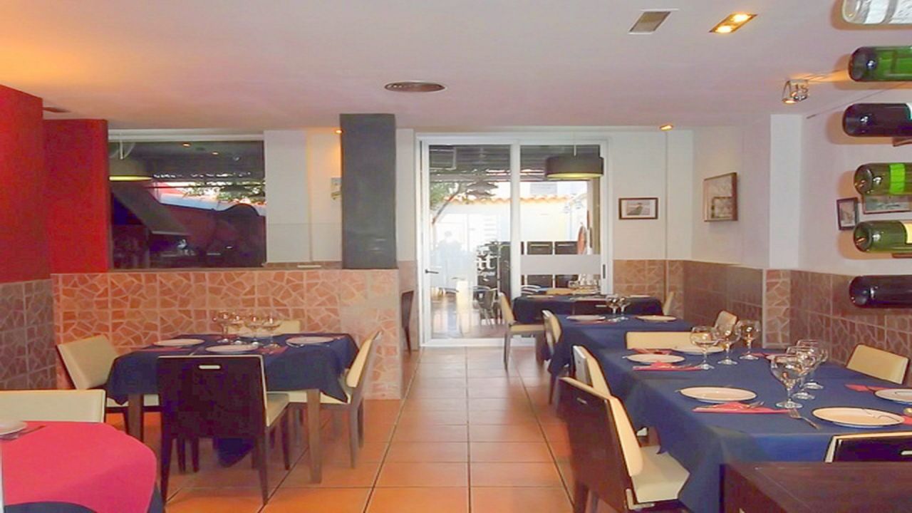 Кафе, ресторан в Дении, Испания, 180 м2 - фото 1