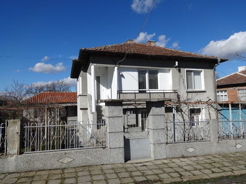 Дом в Бургасе, Болгария, 184 м2 - фото 1
