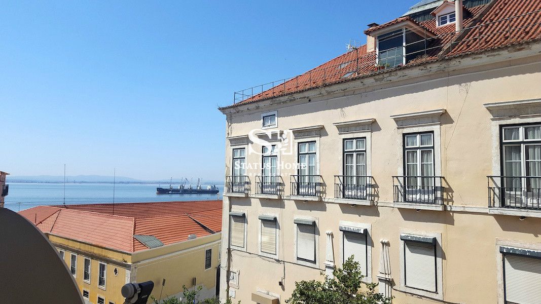 Апартаменты в Лиссабоне, Португалия, 60 м2 - фото 1