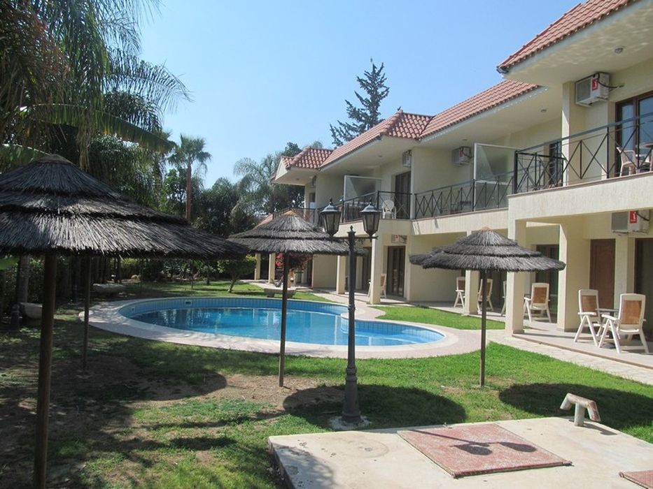 Отель, гостиница в Лимасоле, Кипр, 1 017 м2 - фото 1