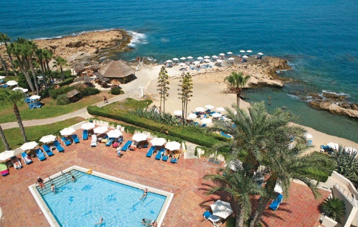 Отель, гостиница в Лимасоле, Кипр, 23 000 м2 - фото 1