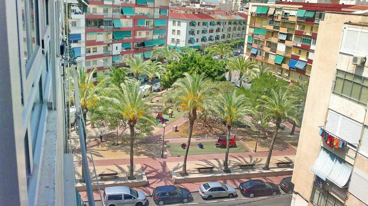 Апартаменты в Аликанте, Испания, 65 м2 - фото 1