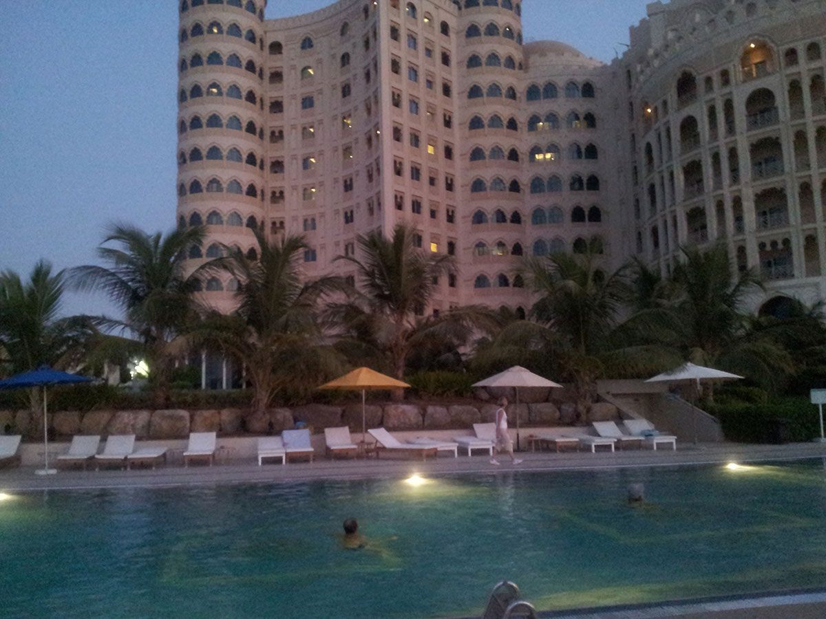 Отель, гостиница в Рас-эль-Хайме, ОАЭ, 69 м2 - фото 1