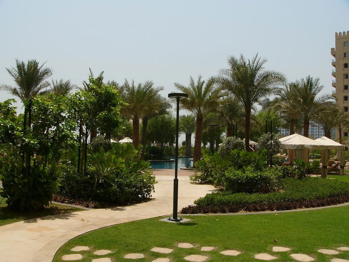 Отель, гостиница в Дубае, ОАЭ, 1 081 м2 - фото 1