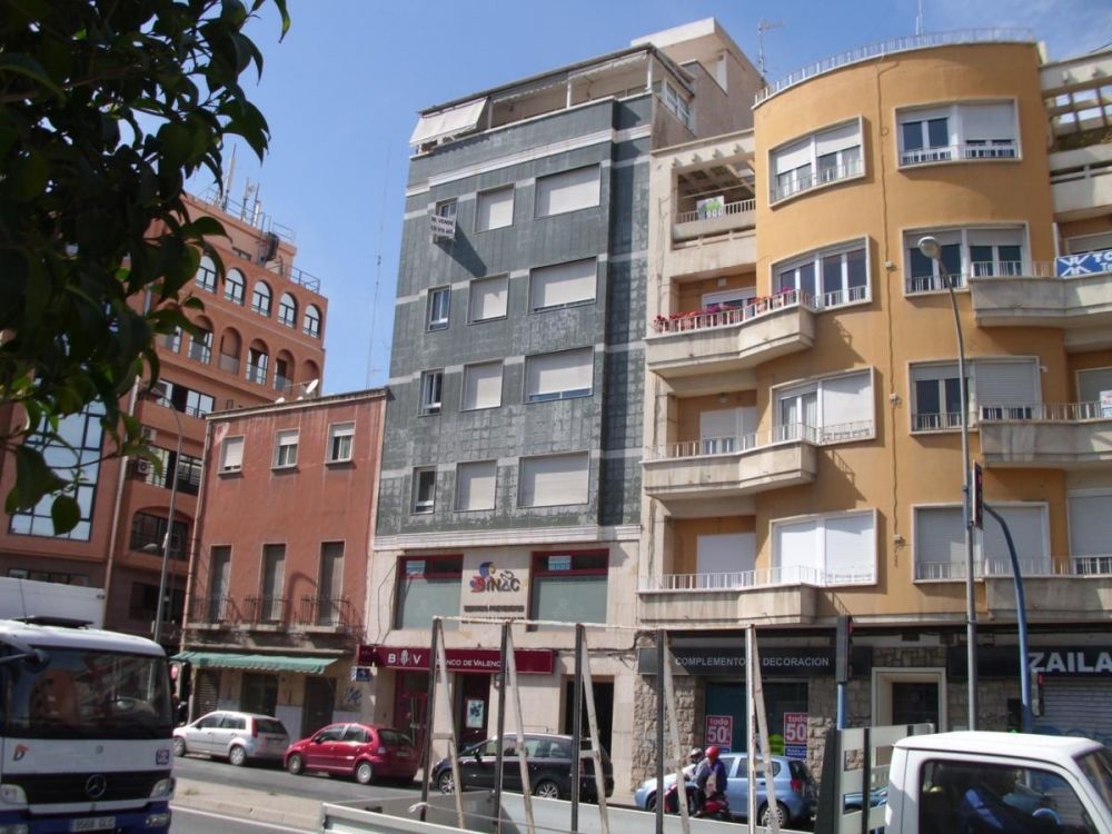 Коммерческая недвижимость в Аликанте, Испания, 88 м2 - фото 1
