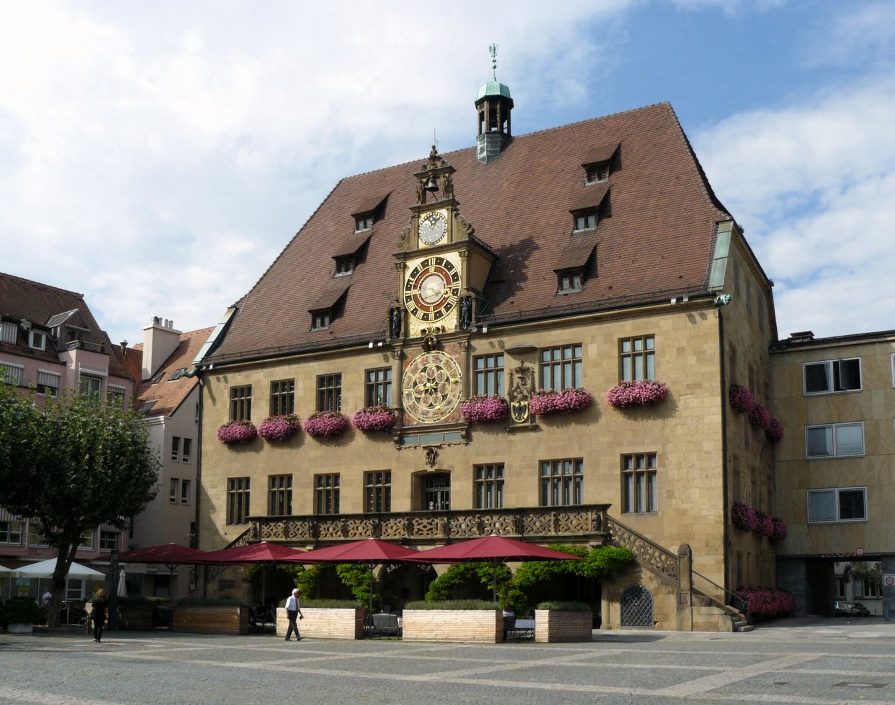 Отель, гостиница в Хайльбронне, Германия, 3 000 м2 - фото 1