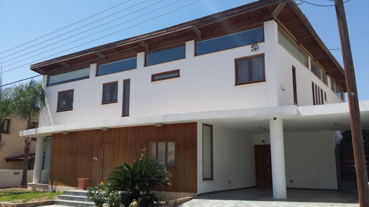 Дом в Ларнаке, Кипр, 370 м2 - фото 1