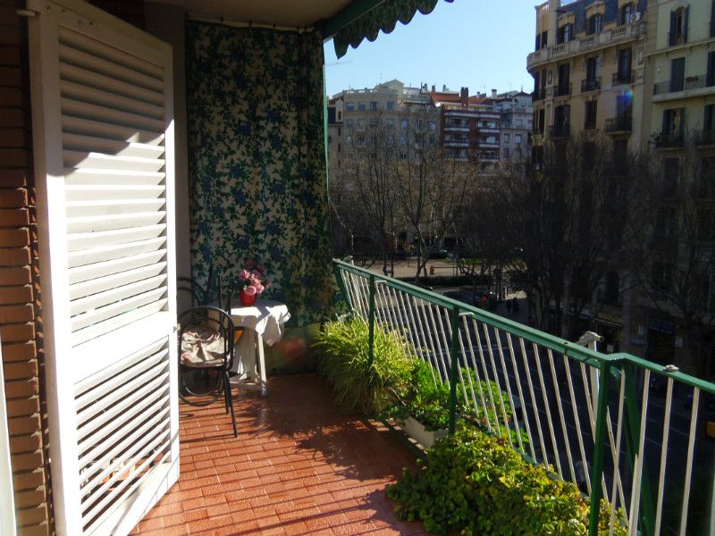 Квартира в Барселоне, Испания, 98 м2 - фото 1